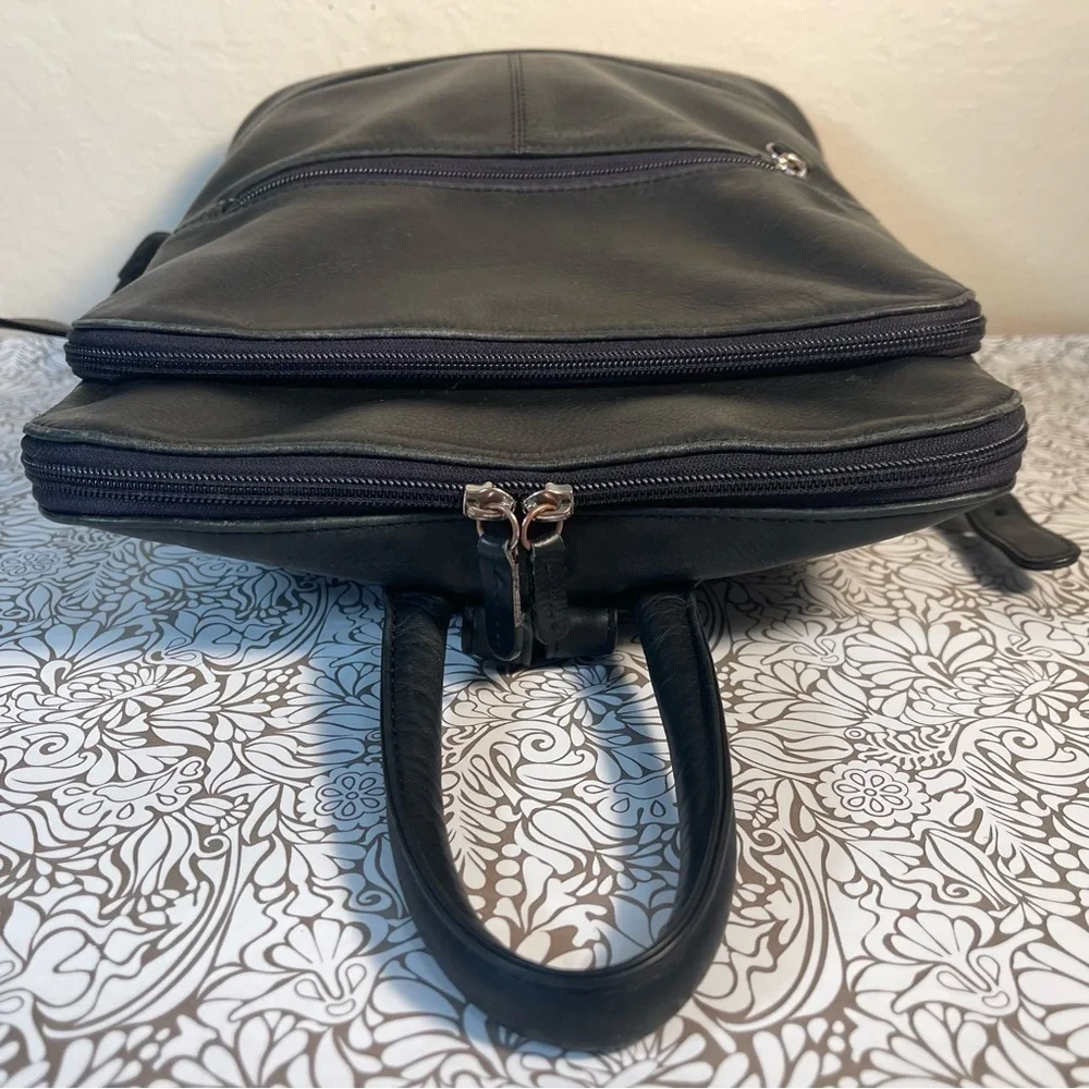 ili New York Black Leather Backpack Adjustable Strap Travel Work Bag Organizer